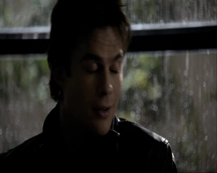 VampireDiariesWorld_dot_org-117LetTheRightOneIn0692.jpg