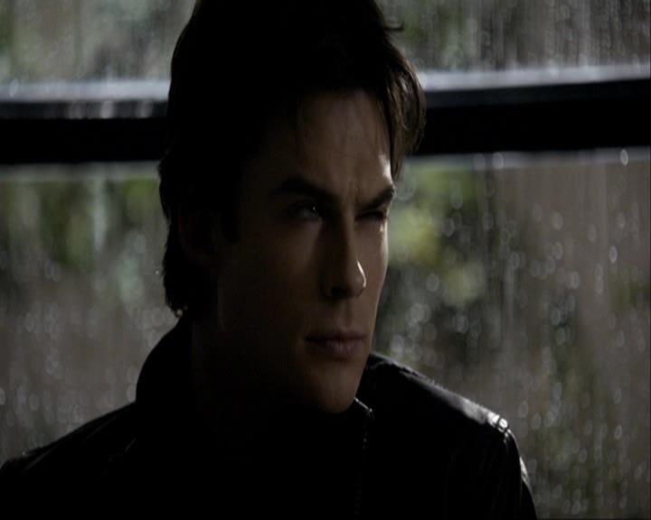 VampireDiariesWorld_dot_org-117LetTheRightOneIn0693.jpg