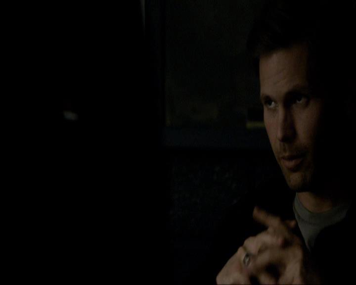 VampireDiariesWorld_dot_org-117LetTheRightOneIn0696.jpg