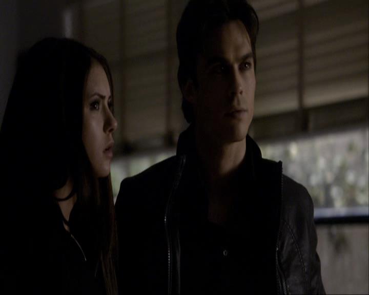 VampireDiariesWorld_dot_org-117LetTheRightOneIn0714.jpg