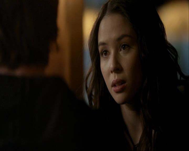 VampireDiariesWorld_dot_org-117LetTheRightOneIn0770.jpg