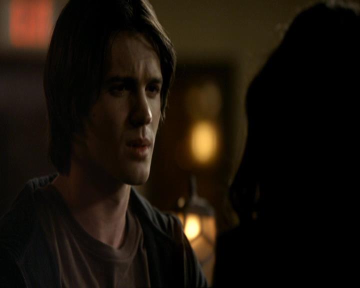 VampireDiariesWorld_dot_org-117LetTheRightOneIn0777.jpg VampireDiariesWorld_dot_org-117LetTheRightOneIn0777.jpg
