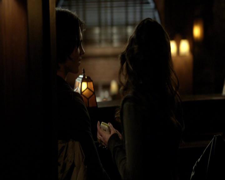 VampireDiariesWorld_dot_org-117LetTheRightOneIn0797.jpg