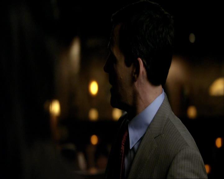 VampireDiariesWorld_dot_org-117LetTheRightOneIn0840.jpg