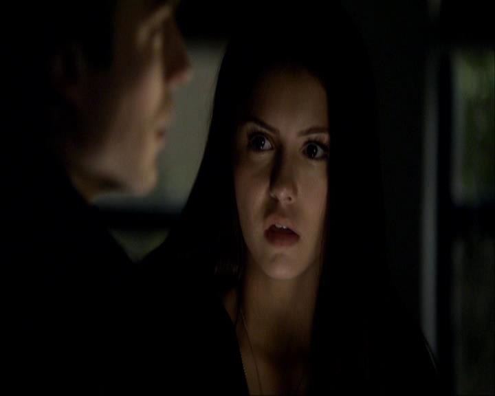 VampireDiariesWorld_dot_org-117LetTheRightOneIn0889.jpg