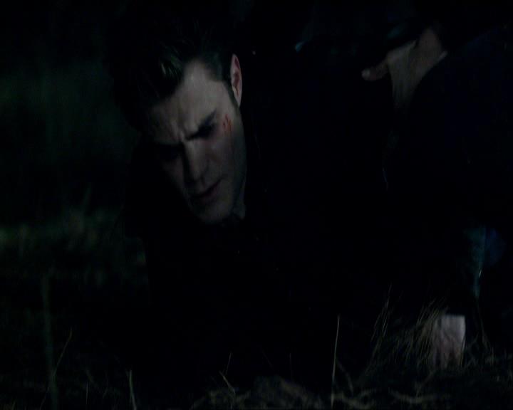 VampireDiariesWorld_dot_org-117LetTheRightOneIn1501.jpg