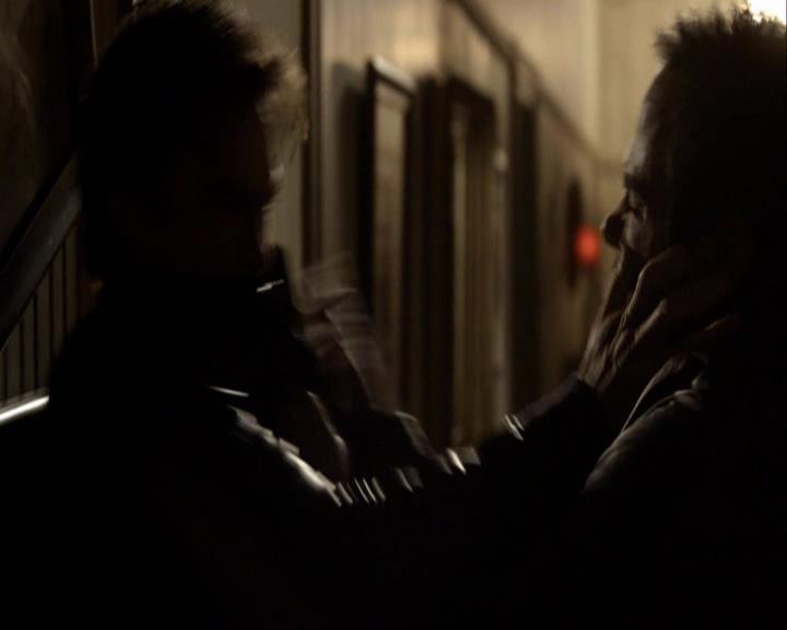 VampireDiariesWorld_dot_org-117LetTheRightOneIn1514.jpg