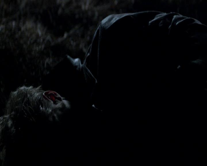 VampireDiariesWorld_dot_org-117LetTheRightOneIn1581.jpg