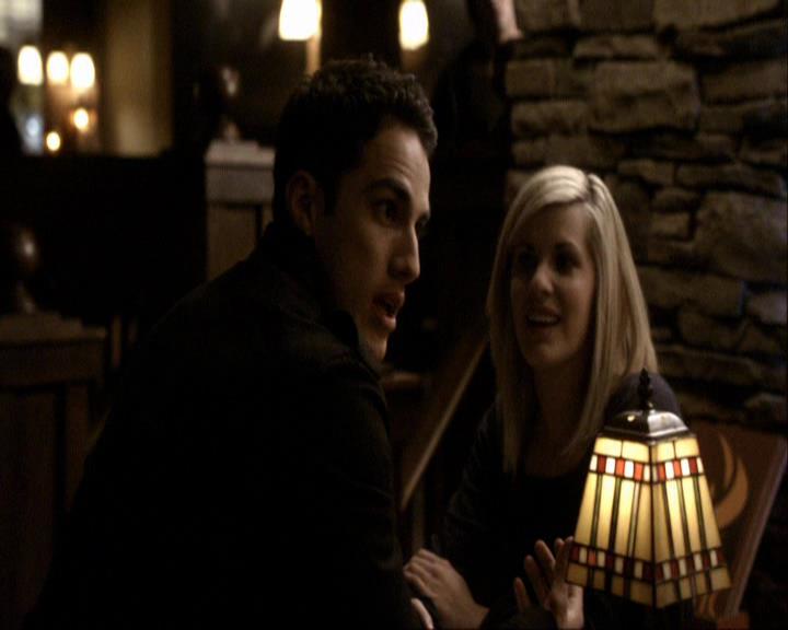 VampireDiariesWorld_dot_org-117LetTheRightOneIn1728.jpg