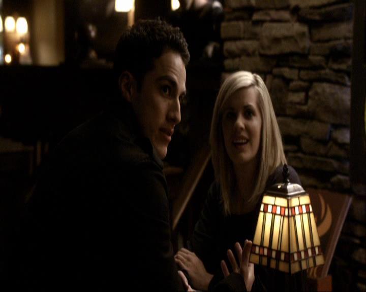 VampireDiariesWorld_dot_org-117LetTheRightOneIn1729.jpg VampireDiariesWorld_dot_org-117LetTheRightOneIn1729.jpg