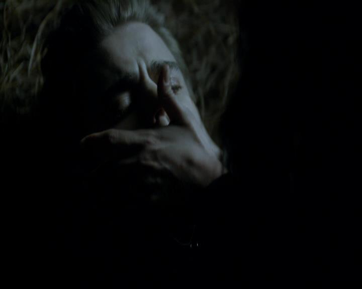 VampireDiariesWorld_dot_org-117LetTheRightOneIn1768.jpg VampireDiariesWorld_dot_org-117LetTheRightOneIn1768.jpg