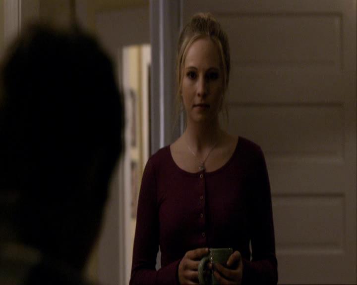 VampireDiariesWorld_dot_org-117LetTheRightOneIn2039.jpg