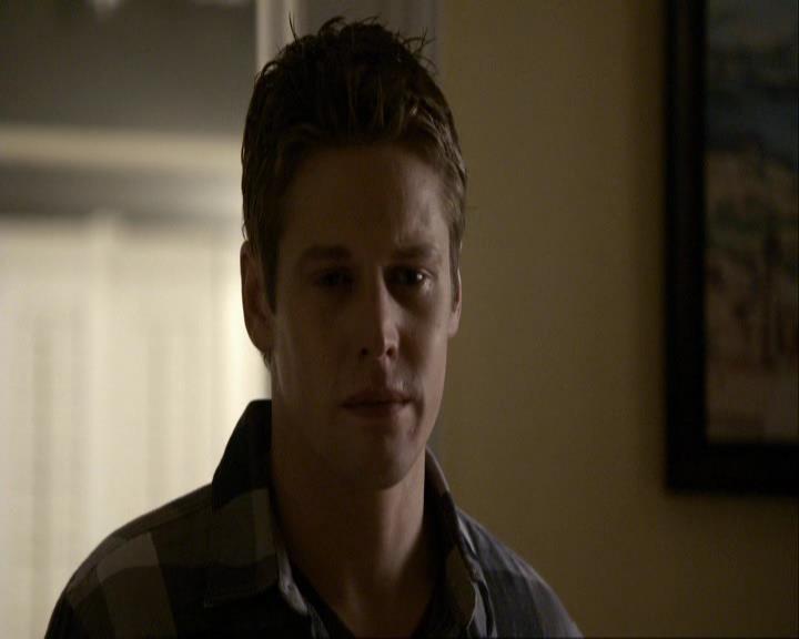 VampireDiariesWorld_dot_org-117LetTheRightOneIn2075.jpg