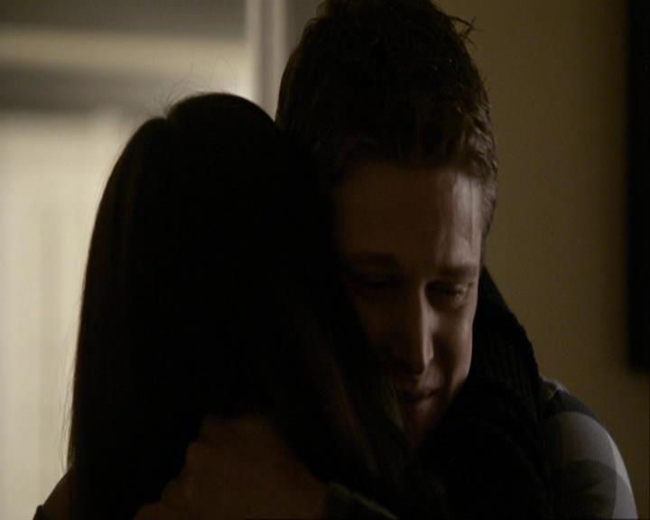 VampireDiariesWorld_dot_org-117LetTheRightOneIn2082.jpg