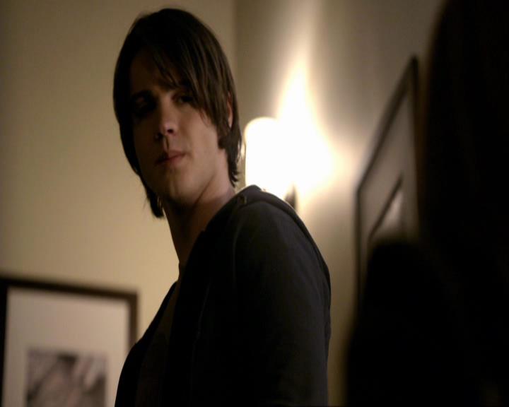 VampireDiariesWorld_dot_org-117LetTheRightOneIn2138.jpg