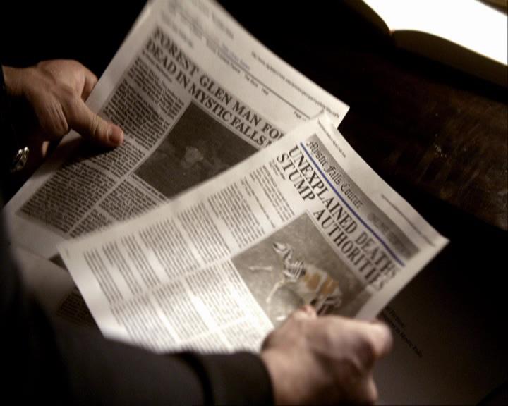VampireDiariesWorld_dot_org-117LetTheRightOneIn2156.jpg