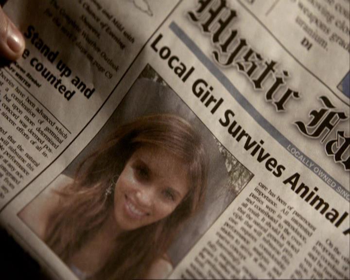 VampireDiariesWorld_dot_org-117LetTheRightOneIn2170.jpg