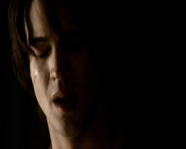 VampireDiariesWorld_dot_org-117LetTheRightOneIn2189.jpg