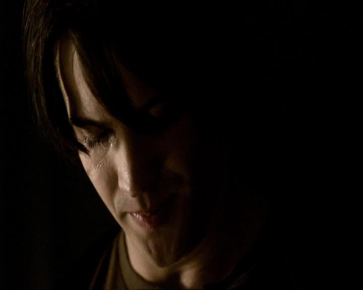 VampireDiariesWorld_dot_org-117LetTheRightOneIn2190.jpg