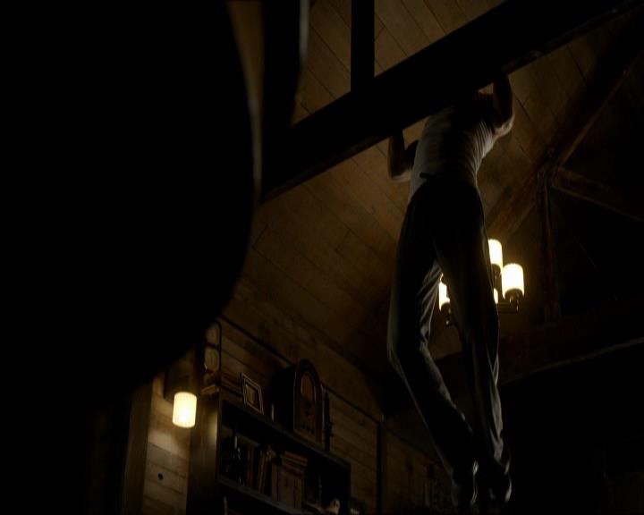 VampireDiariesWorld_dot_org-118UnderControl0003.jpg