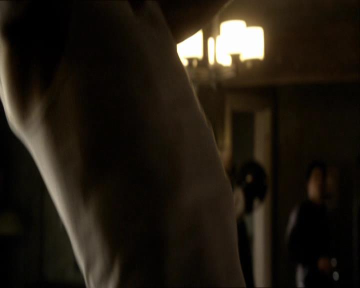 VampireDiariesWorld_dot_org-118UnderControl0005.jpg
