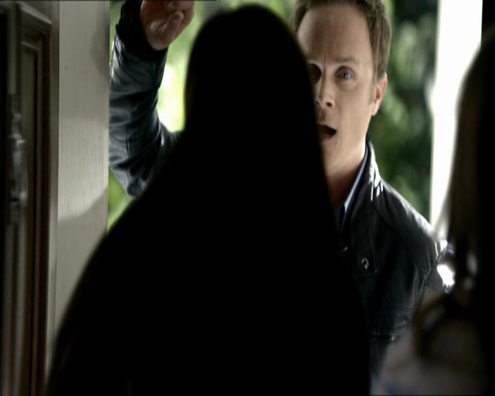 VampireDiariesWorld_dot_org-118UnderControl0122.jpg