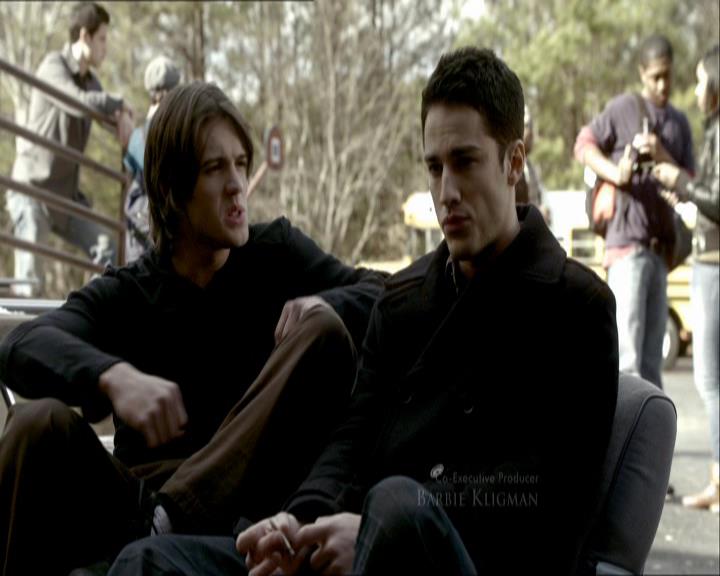 VampireDiariesWorld_dot_org-118UnderControl0242.jpg