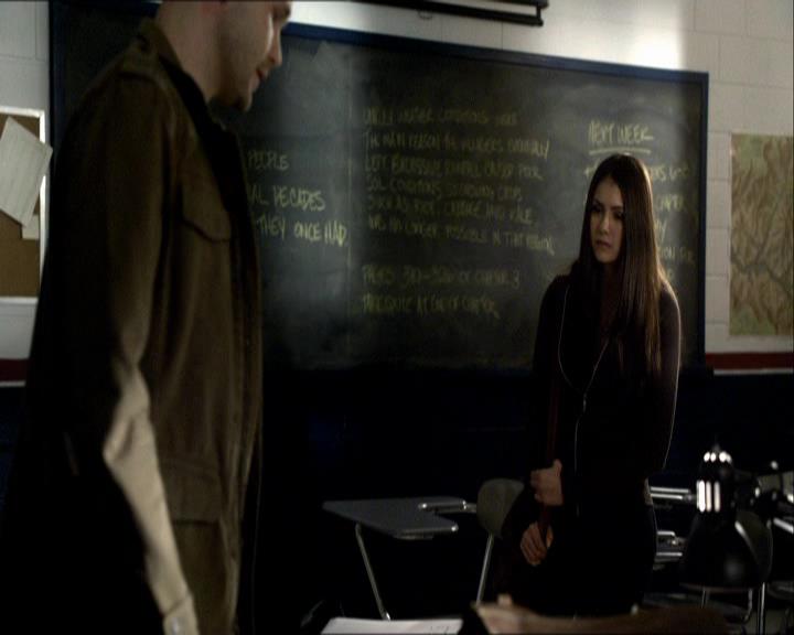 VampireDiariesWorld_dot_org-118UnderControl0367.jpg