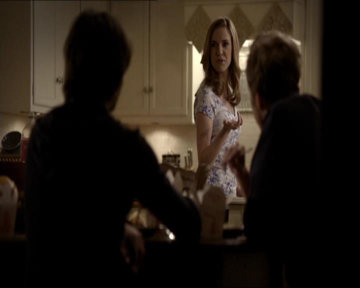 VampireDiariesWorld_dot_org-118UnderControl0407.jpg