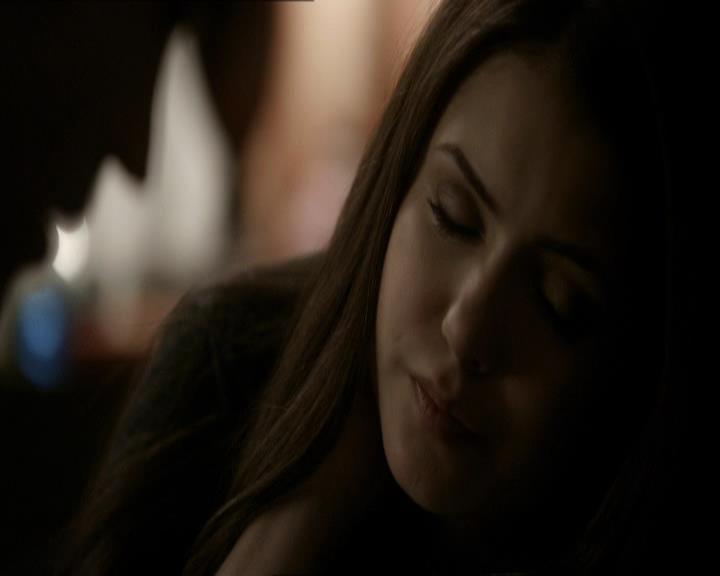 VampireDiariesWorld_dot_org-118UnderControl0457.jpg