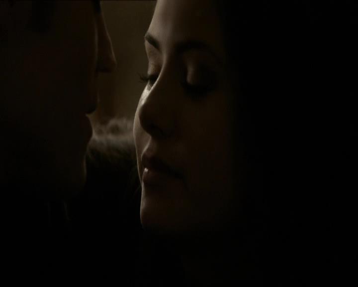 VampireDiariesWorld_dot_org-118UnderControl0491.jpg