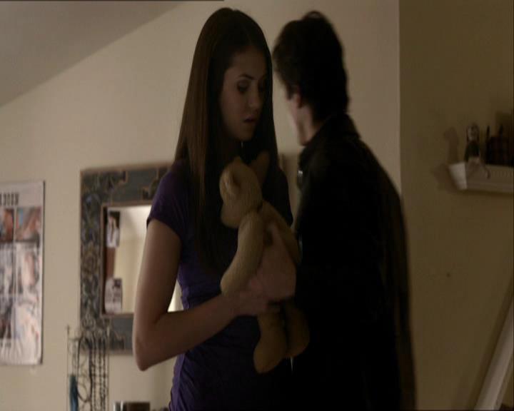 VampireDiariesWorld_dot_org-118UnderControl0608.jpg