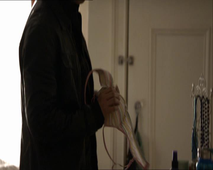 VampireDiariesWorld_dot_org-118UnderControl0613.jpg