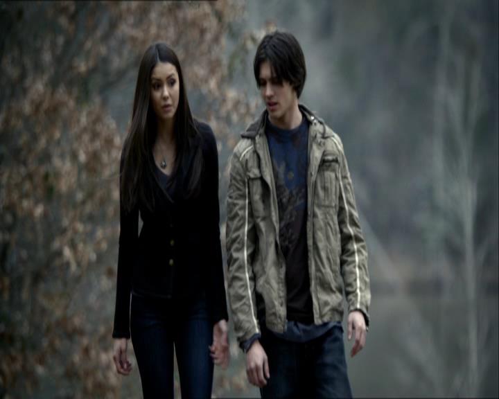 VampireDiariesWorld_dot_org-118UnderControl0706.jpg