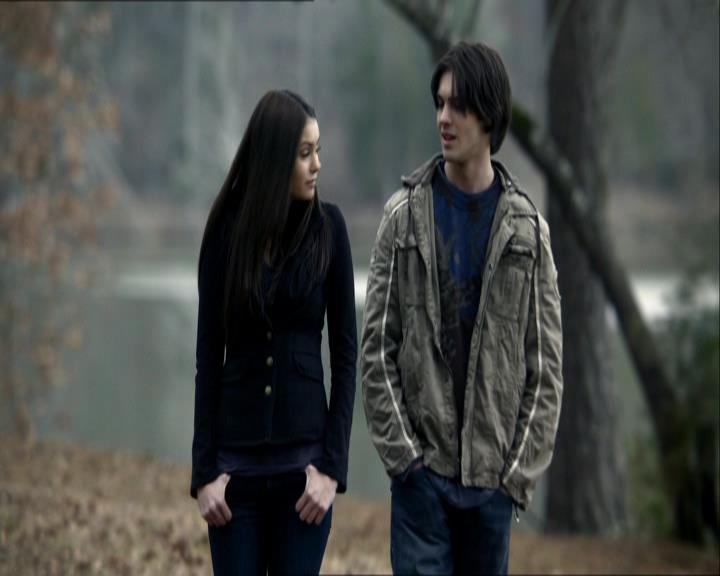 VampireDiariesWorld_dot_org-118UnderControl0728.jpg