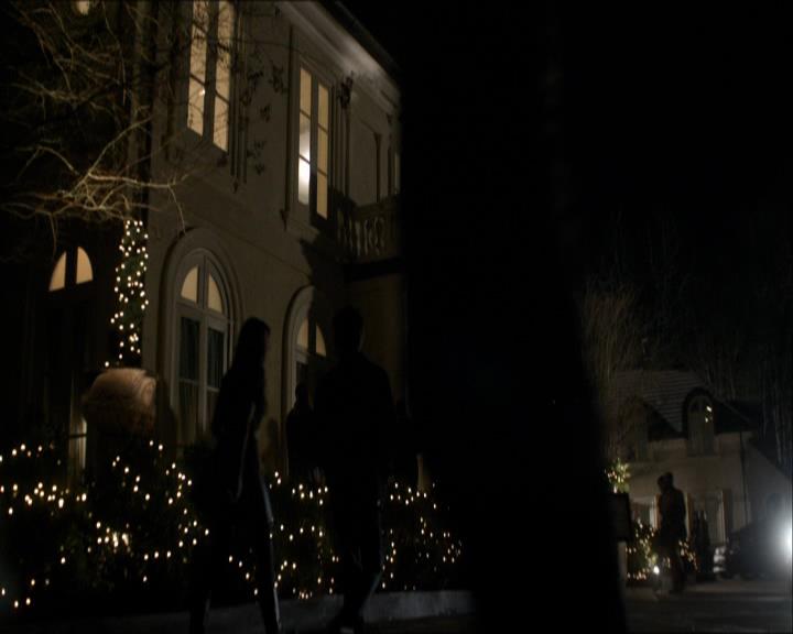 VampireDiariesWorld_dot_org-118UnderControl0749.jpg