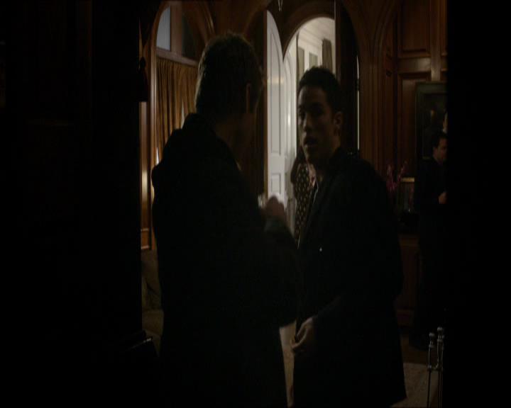 VampireDiariesWorld_dot_org-118UnderControl0844.jpg