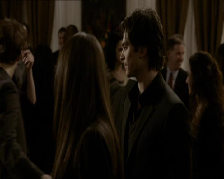 VampireDiariesWorld_dot_org-118UnderControl0924.jpg