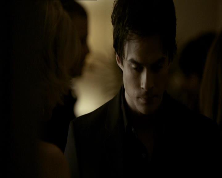 VampireDiariesWorld_dot_org-118UnderControl1023.jpg