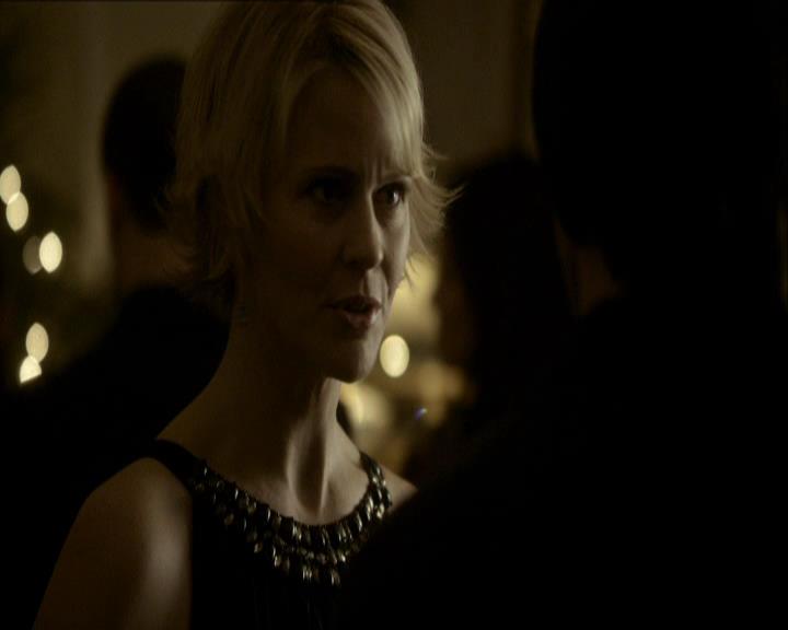 VampireDiariesWorld_dot_org-118UnderControl1031.jpg