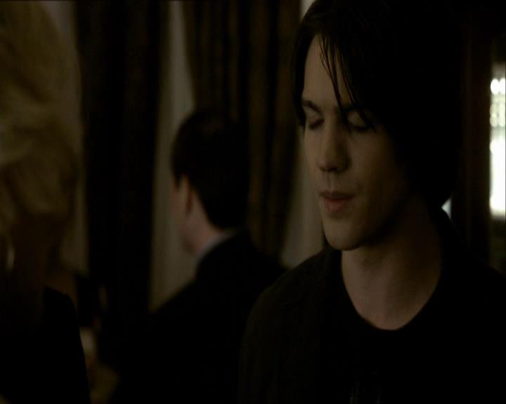 VampireDiariesWorld_dot_org-118UnderControl1045.jpg