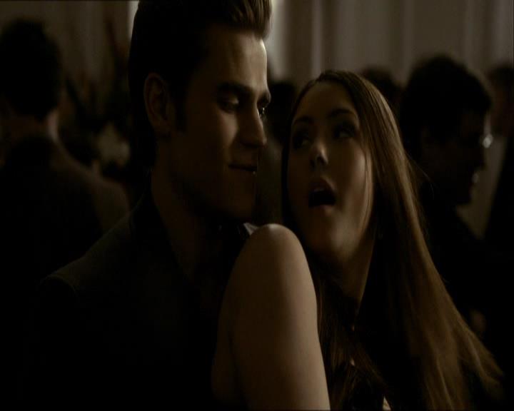 VampireDiariesWorld_dot_org-118UnderControl1060.jpg