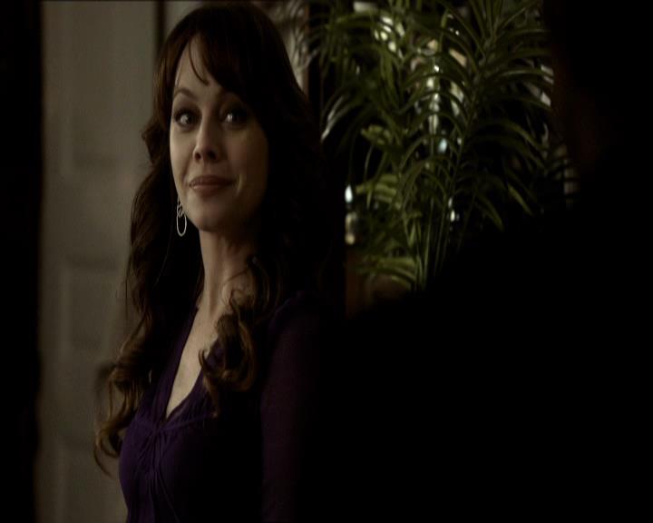 VampireDiariesWorld_dot_org-118UnderControl1151.jpg