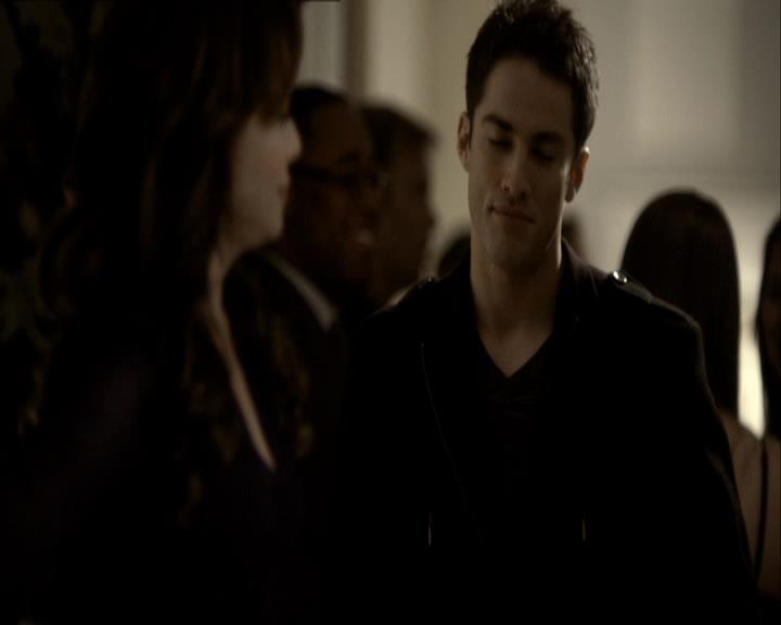 VampireDiariesWorld_dot_org-118UnderControl1154.jpg