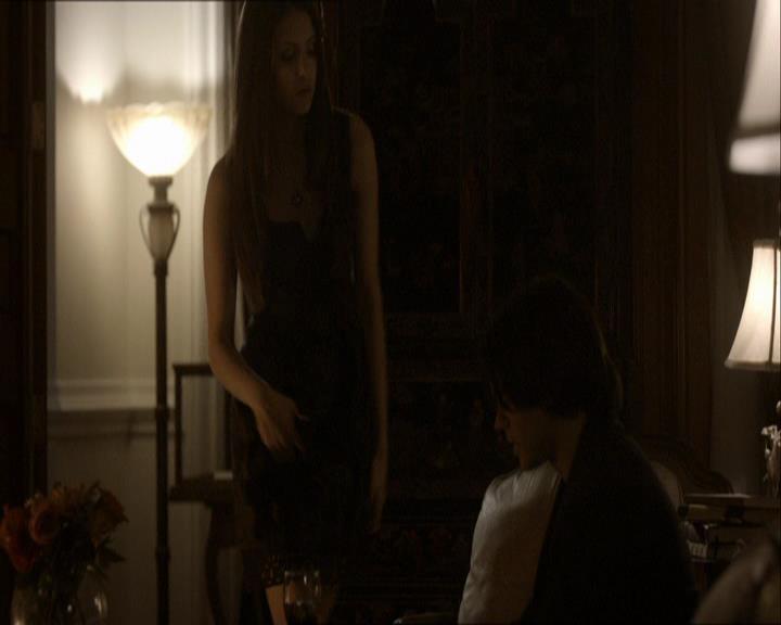 VampireDiariesWorld_dot_org-118UnderControl1274.jpg