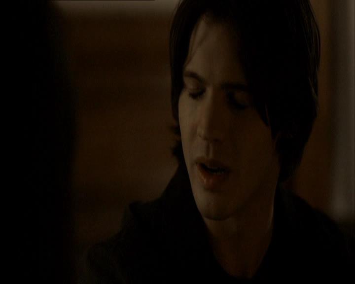 VampireDiariesWorld_dot_org-118UnderControl1304.jpg