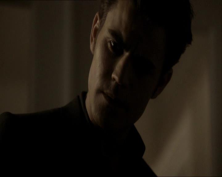 VampireDiariesWorld_dot_org-118UnderControl1533.jpg