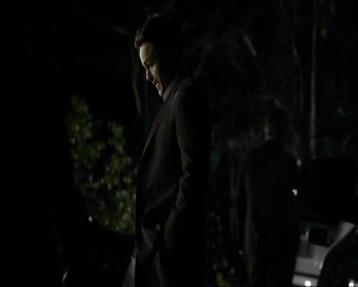 VampireDiariesWorld_dot_org-118UnderControl1709.jpg