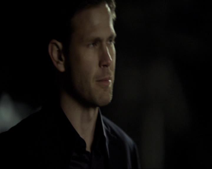VampireDiariesWorld_dot_org-118UnderControl1955.jpg