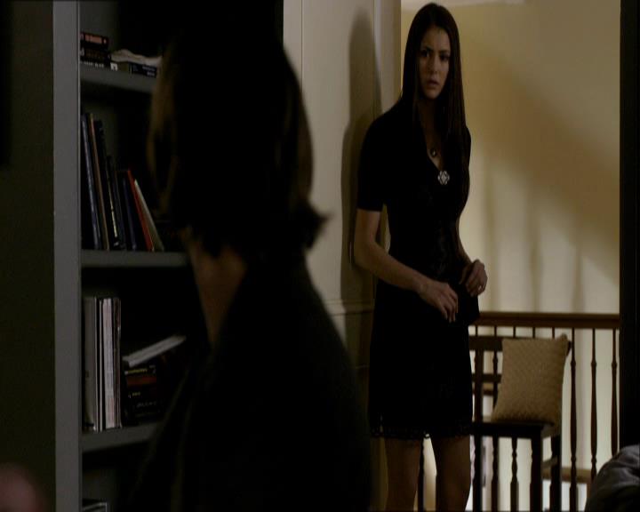VampireDiariesWorld_dot_org-118UnderControl2043.jpg